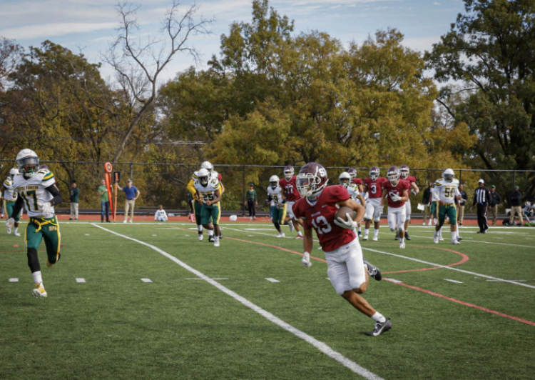 While most Sidwell fall varsity teams begin preseason training on Aug. 19, boys’ varsity football starts on Aug. 12.